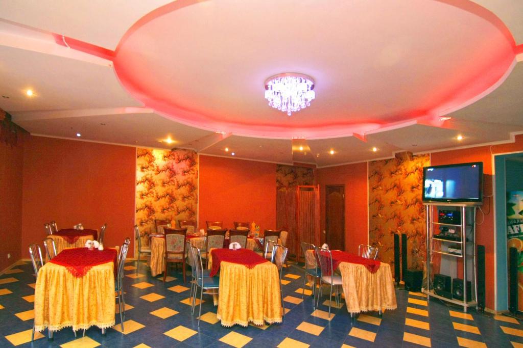 Admiral Hotel สกาดอฟสค์ ภายนอก รูปภาพ
