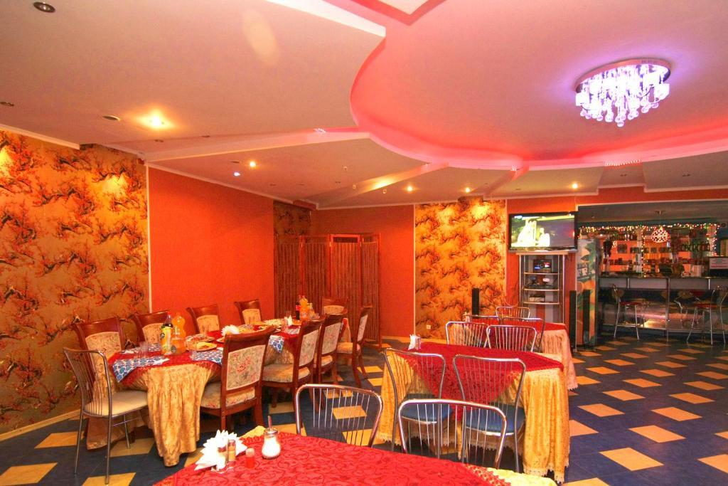 Admiral Hotel สกาดอฟสค์ ภายนอก รูปภาพ